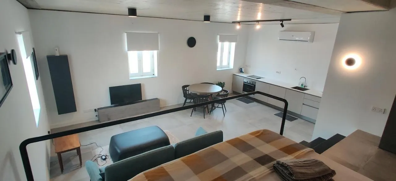 No 60, 3Rd Floor, Centrally Located, Fully Equipped Studio Apt Il-Furjana Malta