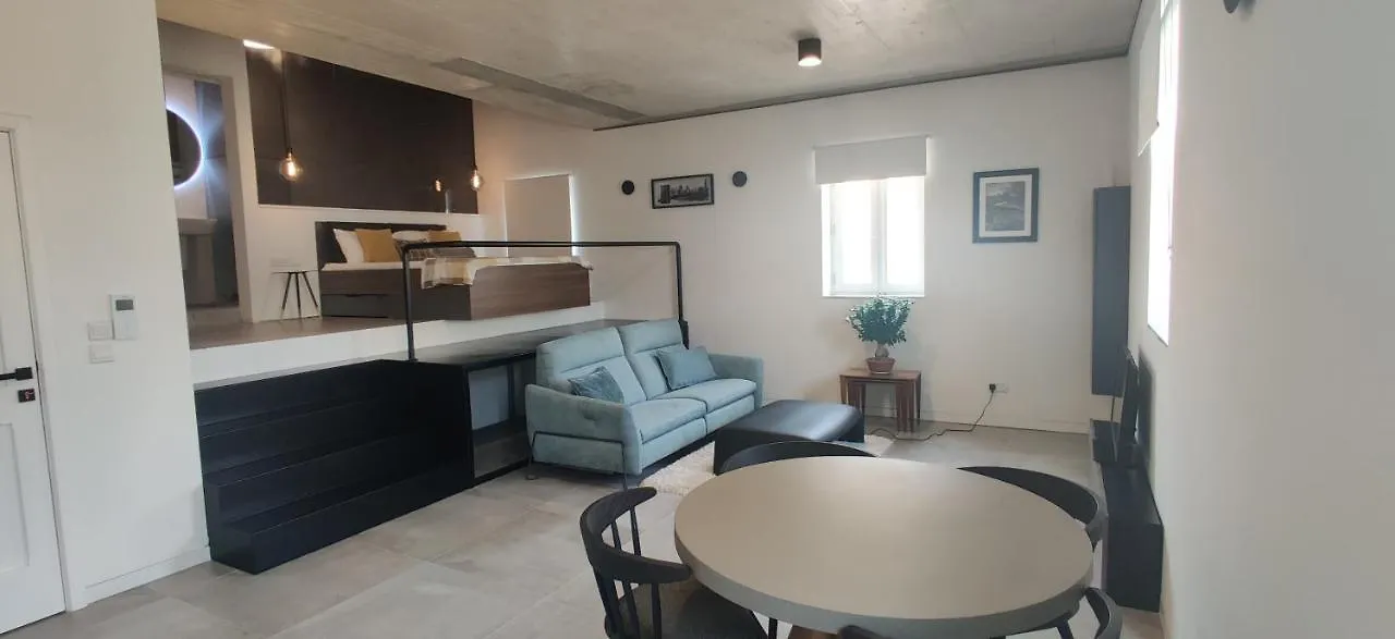No 60, 3Rd Floor, Centrally Located, Fully Equipped Studio Apt location