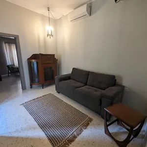 Apartment Stylish Retro